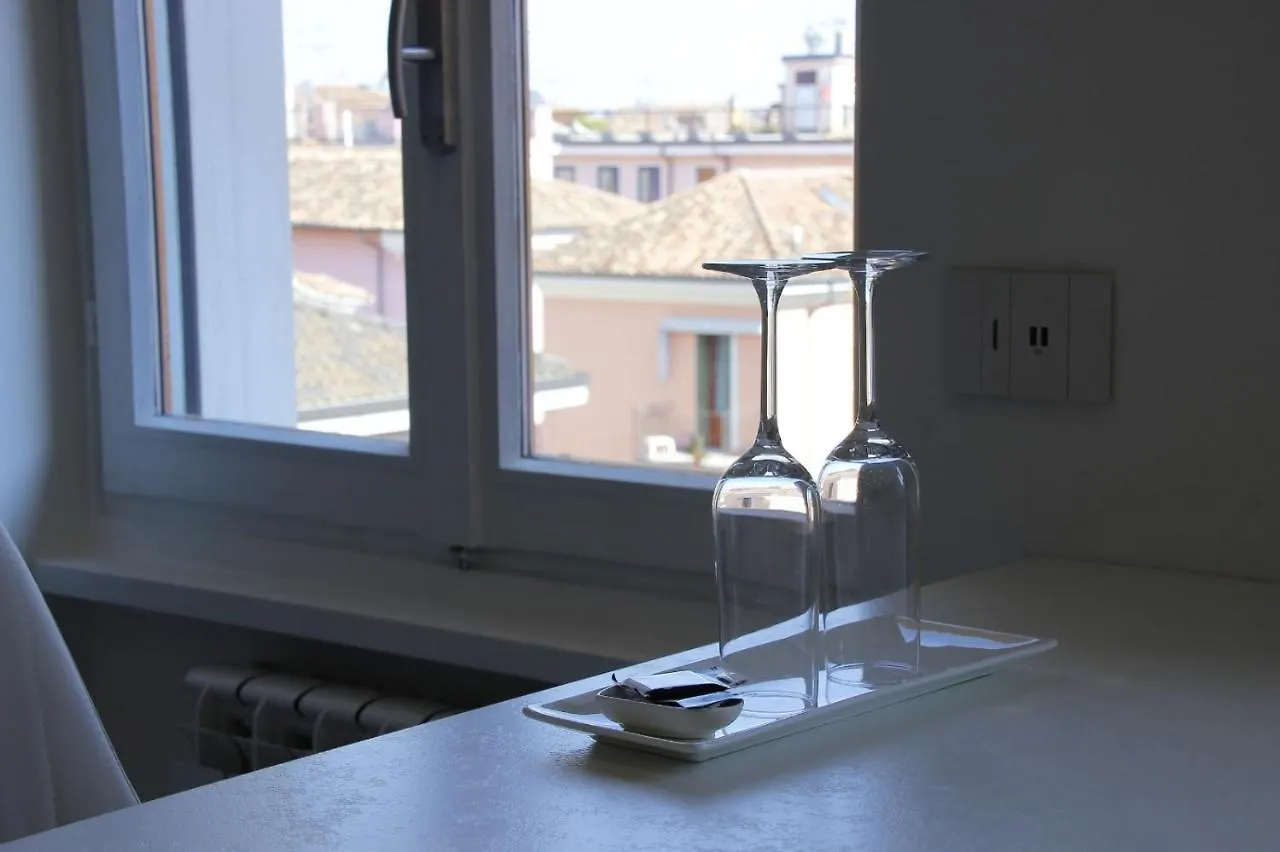 Dreamich - Scavi Romani Apartment Desenzano del Garda Italy