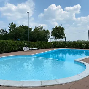 La Lanterna - In Con Piscina Appartamento